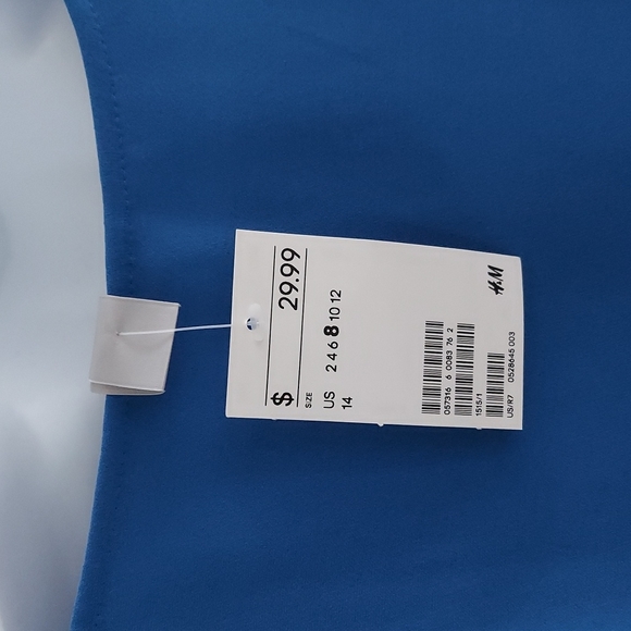 blouse - Picture 5 of 6